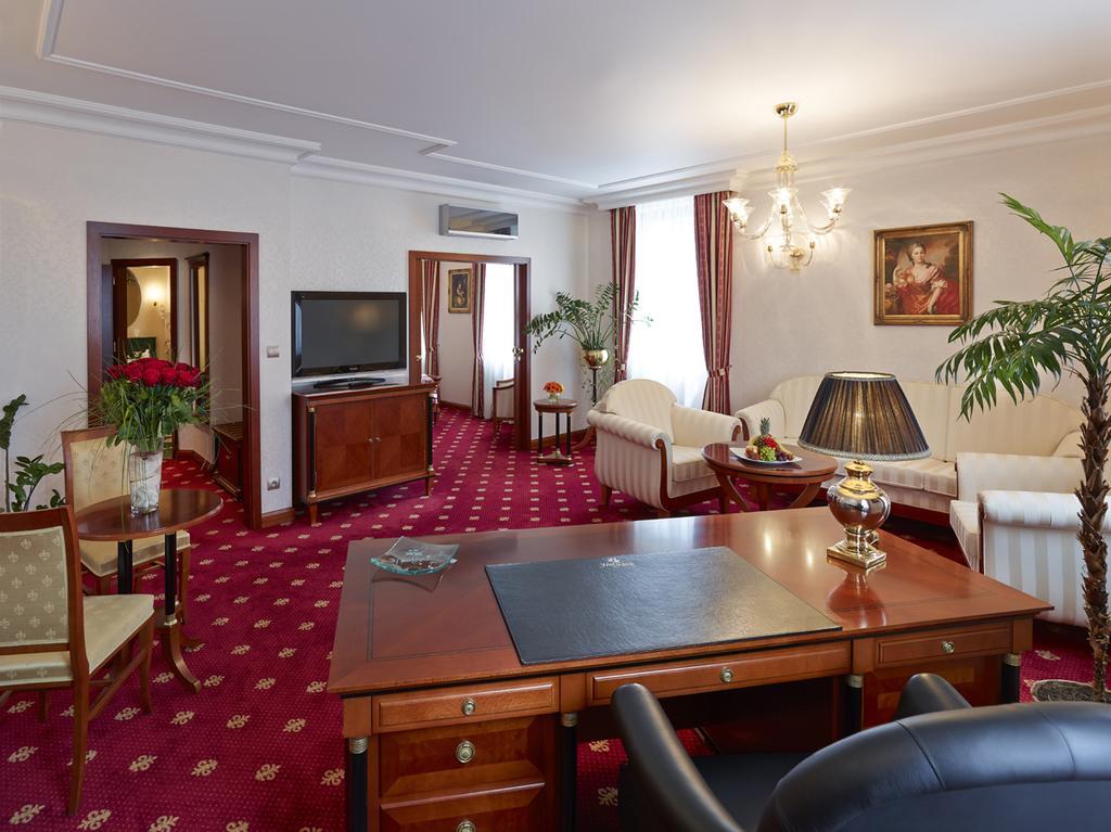 Hotel Stefanik 4*